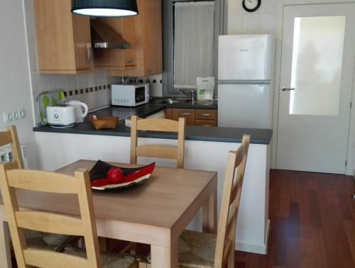 Apartamentos Valle De Tena - Las Margas Golf