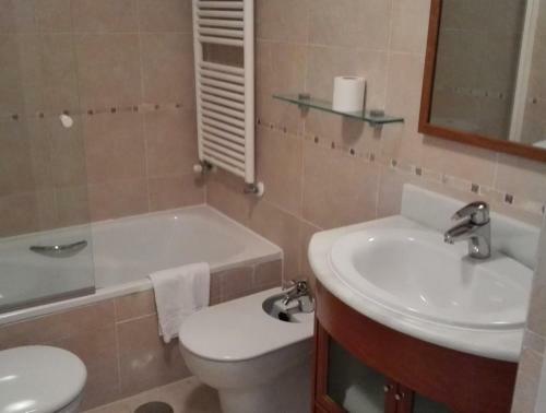 Apartamentos Valle De Tena - Las Margas Golf