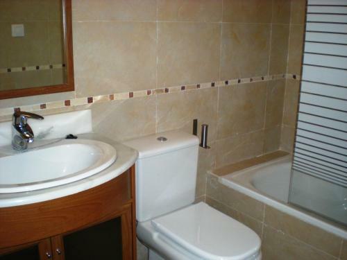 Apartamentos Valle De Tena - Las Margas Golf