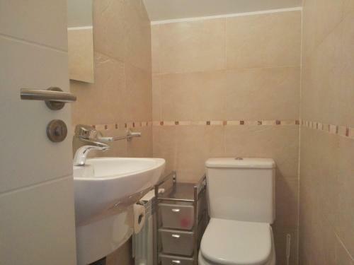 Apartamentos Valle De Tena - Las Margas Golf