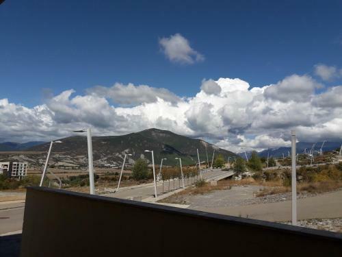 Apartamentos Valle De Tena - Las Margas Golf