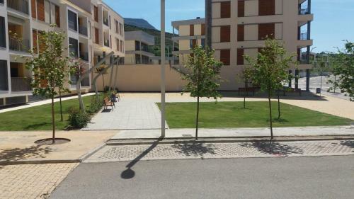 Apartamentos Valle De Tena - Las Margas Golf