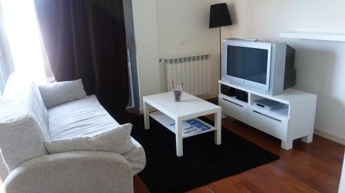 Apartamentos Valle De Tena - Las Margas Golf