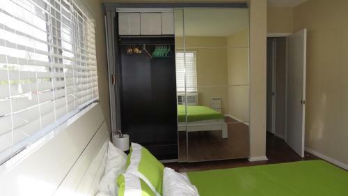 Beach Ridge Apartment