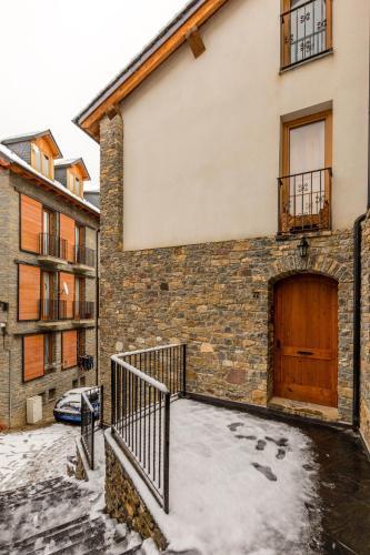 Apartamento Sort Experience, Live The Pyrenees