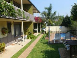 Hotel Sandpiper Holiday Units