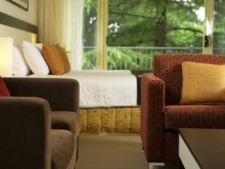 The Falls Mountain Retreat