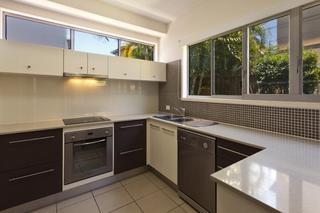 Hotel Quarterdecks Harbour Retreat
