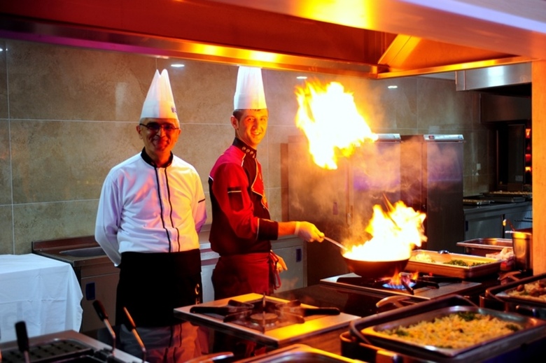 Hotel Holiday Park Resort