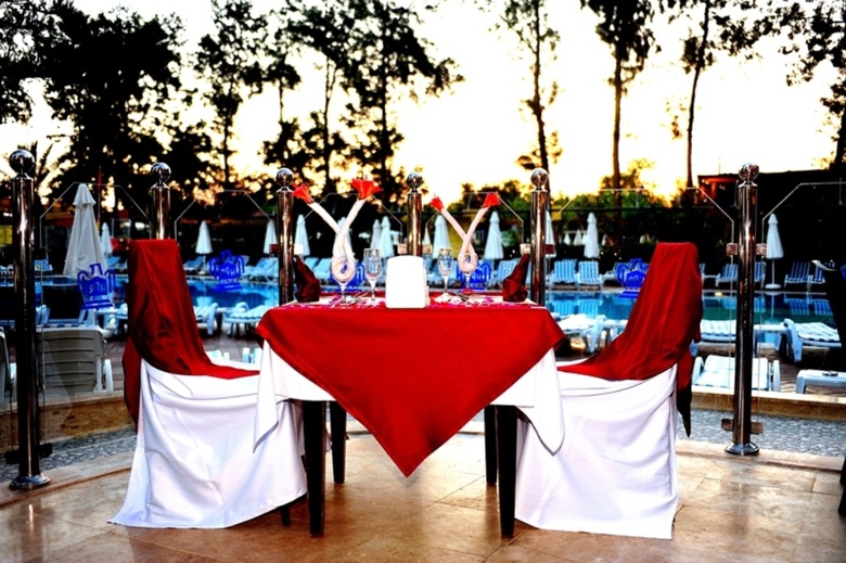 Hotel Holiday Park Resort