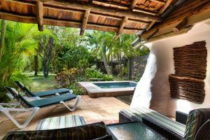 Hotel Galley Bay Resort & Spa