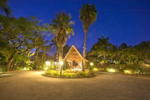 Hotel Galley Bay Resort & Spa