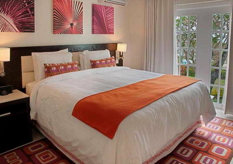 Hotel Crystal Cove