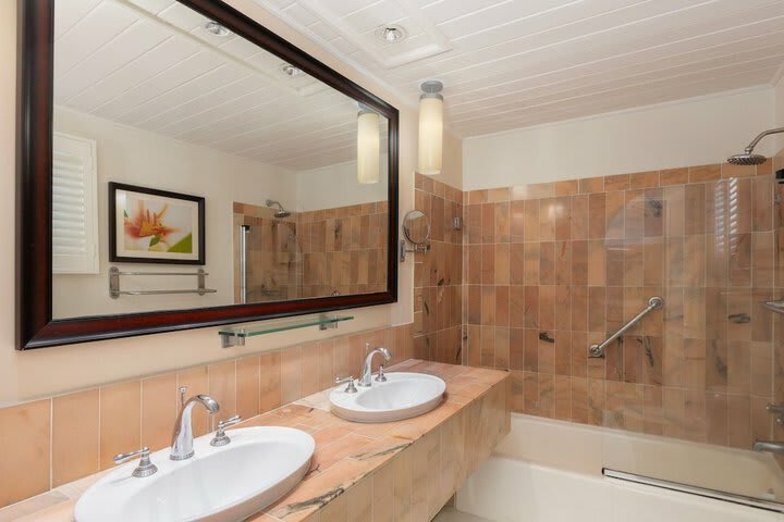 Hotel Tamarind Cove