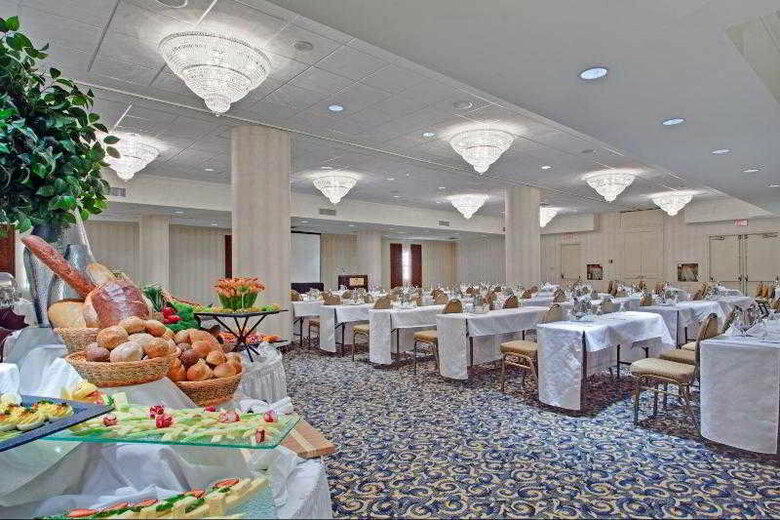 Hotel Crowne Plaza Toronto Airport