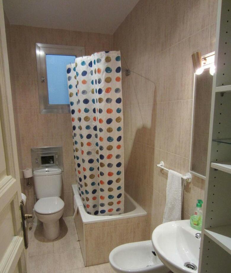 Hostal Bru�a