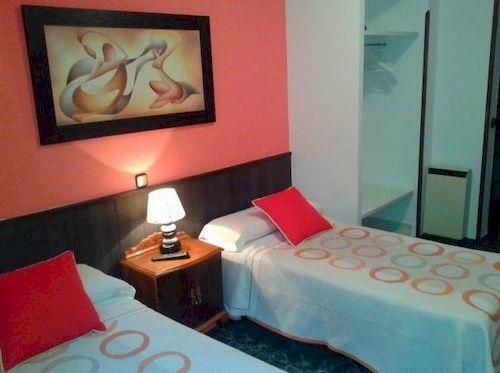 Hostal Bru�a