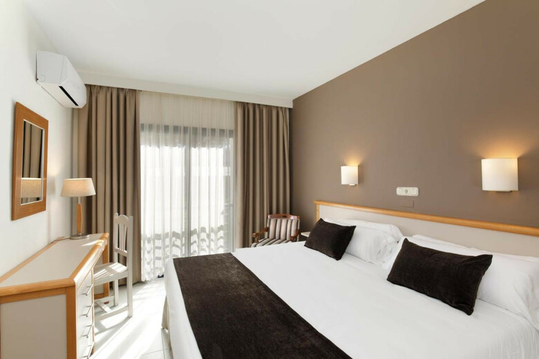 Aparthotel Sol Sancti Petri Apartamentos