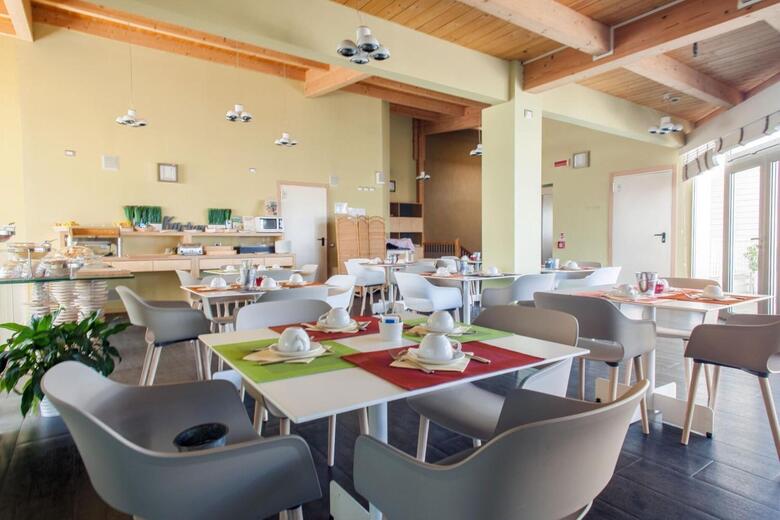 Hotel Mosaico Beach Resort