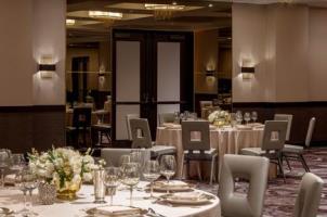 Hotel Embassy Suites By Hilton Minneapolis Downtown