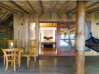 Hotel Qamea Resort  Spa