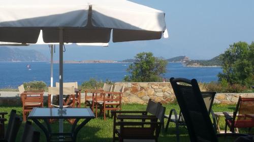 Apartamentos Athos Bay Villa
