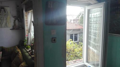 Hostal Guest House At Home