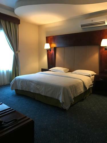 Apartamento Ayoon Almmlaka Hotel Suites