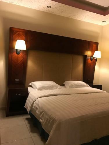 Apartamento Ayoon Almmlaka Hotel Suites