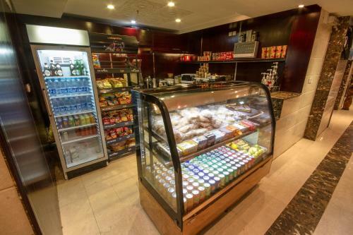 Apartamento Ayoon Almmlaka Hotel Suites