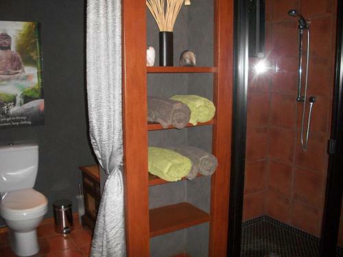 Apartamento Forest Lodge: Bali-style Retreat