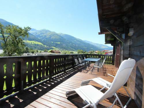 Traditional Holiday Home With Sauna In Niedernsill
