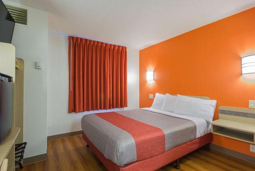 Hotel Motel 6 - Toronto East - Whitby