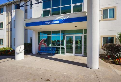 Hotel Motel 6 - Toronto East - Whitby
