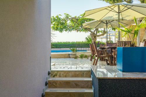 Apartments Astinian