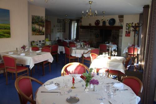 Hotel Logis Auberge De Saint Julien Aux Bois