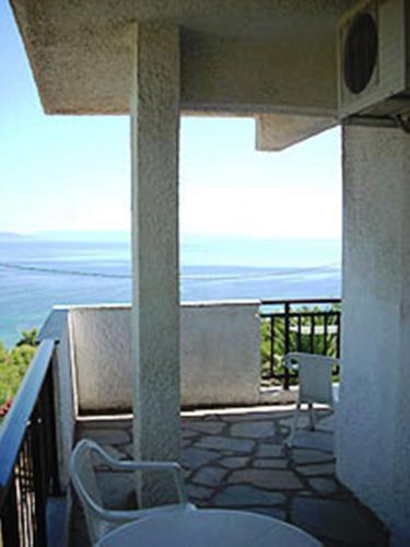 Alexandros Apartments