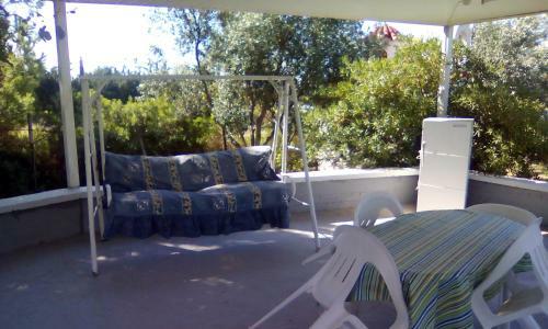 Alexandros Apartments