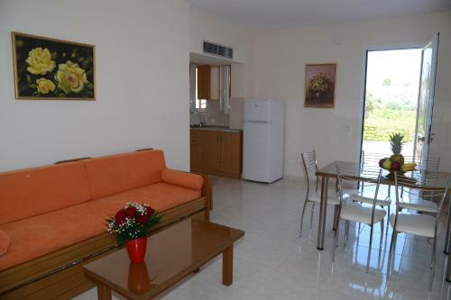 Apartamento Maria's Filoxenia Suites
