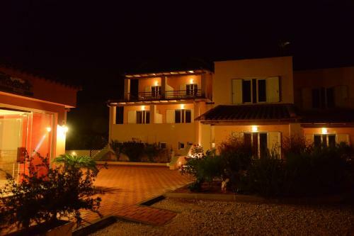 Apartamento Maria's Filoxenia Suites
