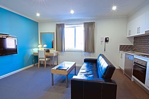 Aparthotel The Buckingham Serviced Apartment