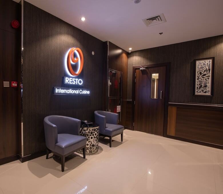 Orange Suites Hotel