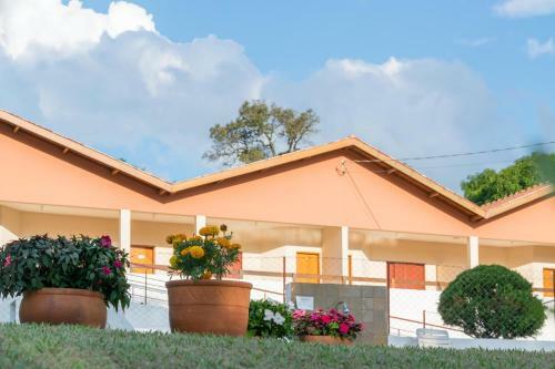 Hostal Pousada Flores Do Campo