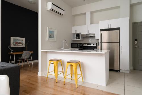 Apartment On Rue De La Visitation 201