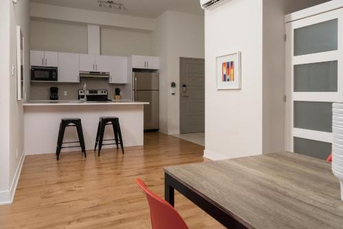 Apartment On Rue De La Visitation 201
