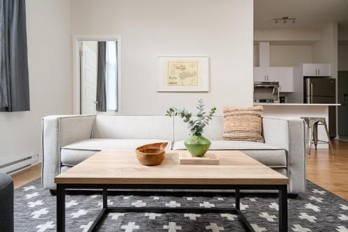 Apartment On Rue De La Visitation 201