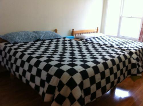 Hostal Toronto East Travelers Home