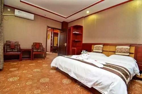 Tang Cultural Theme Hotel
