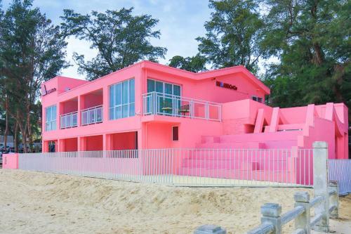 Wind & Moon Holiday Home