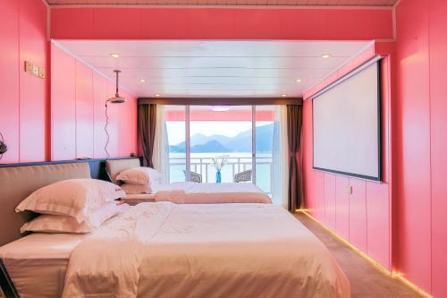 Wind & Moon Holiday Home